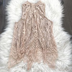 Light pink lace mock neck top in small with lining